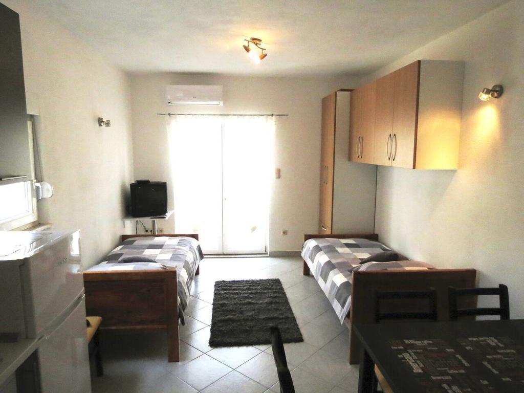 Apartments Ljubicic Podstrana Zimmer foto