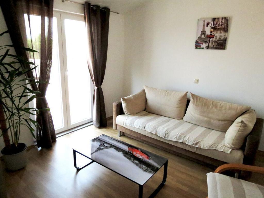 Apartments Ljubicic Podstrana Zimmer foto